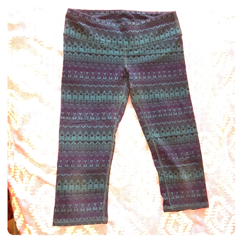 ALO capri leggings